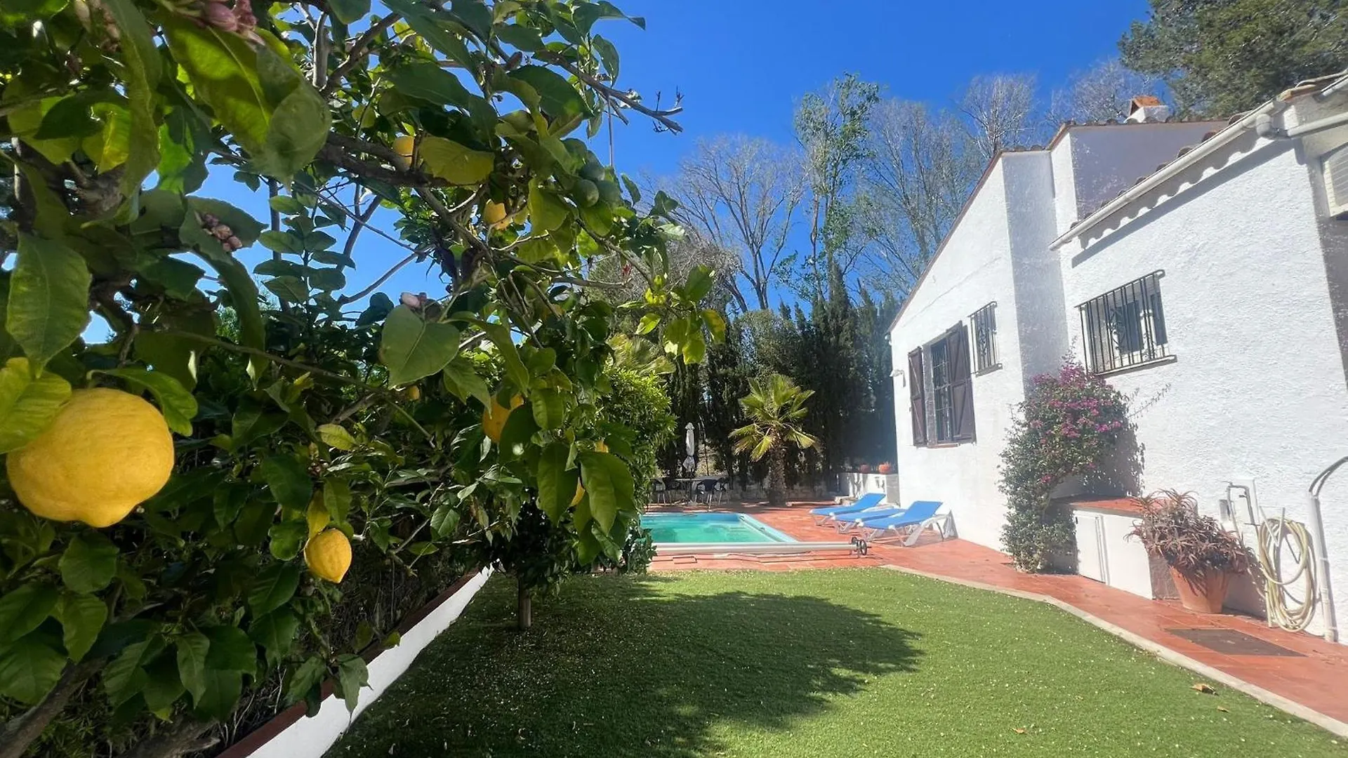 ל'אסטרטיט Cs 1 Holiday Home With Privat Pool